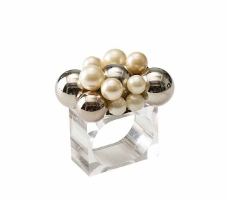 Bauble Napkin Ring in Pearl & Silver, Set of 4