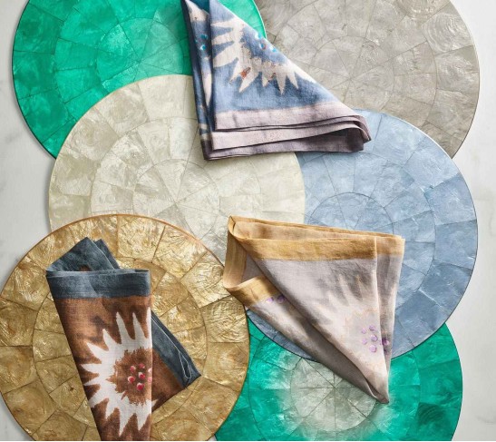 Round Capiz Placemat in Periwinkle, Set of 4