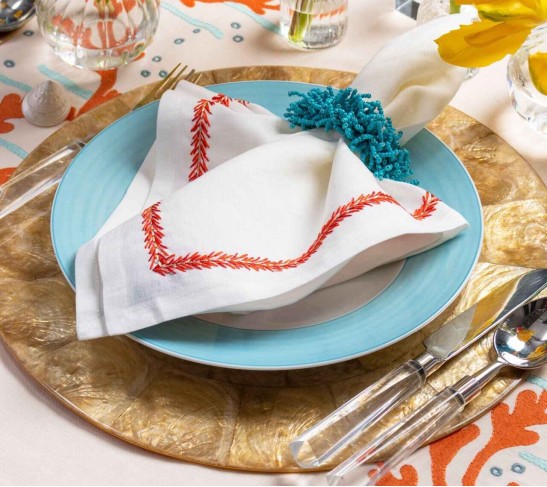 Jardin Napkin in White & Coral, Set of 4