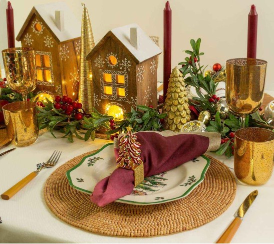Holiday Tree Napkin Ring in Red, Green & Gold, Set of 4 in a Gift Box