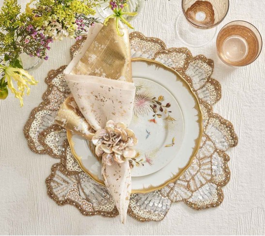 Metafoil Napkin in White & Gold , Set of 4