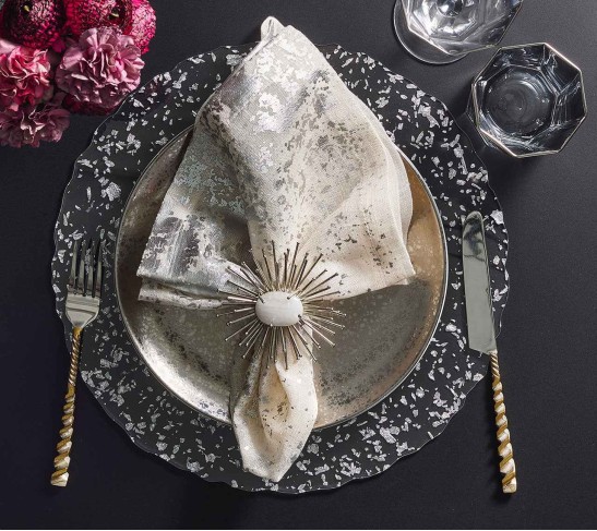 Metafoil Napkin in White & Silver, Set of 4