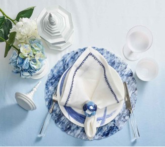 Waves Placemat in White & Navy, Set of 4