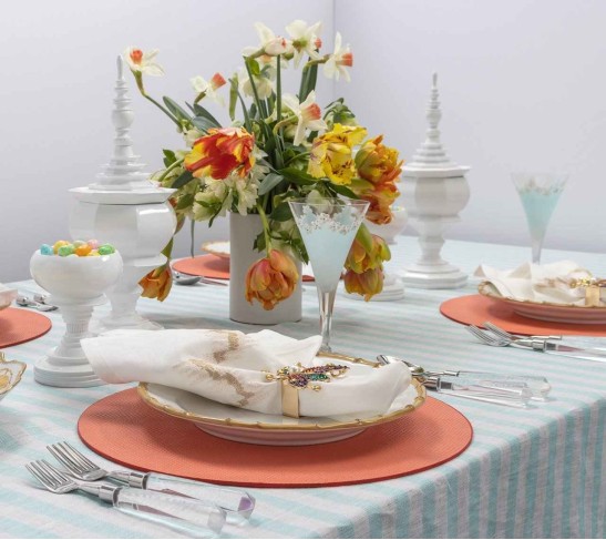 Linea Tablecloth in White & Seafoam