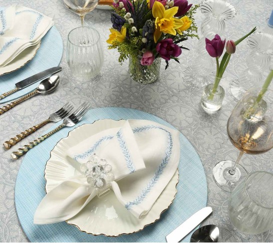 Bella Short Candle Holder in Clear, Set of 2 in a Box