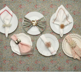 Linda Tablecloth in Multi