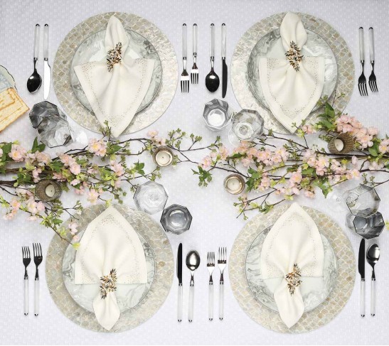 Butterflies Napkin Ring in Champagne & Crystal, Set of 4, in a Gift Box