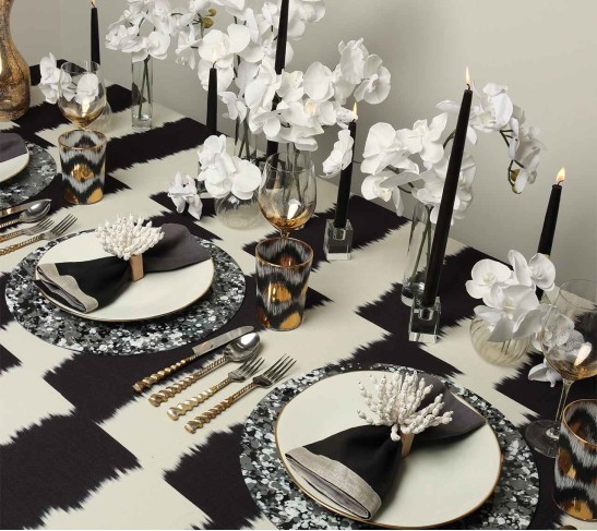Splash Placemat in Gray & Black, Set of 4