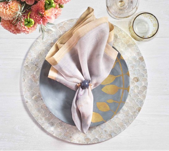Camellia Placemat in Gray, Set of 4