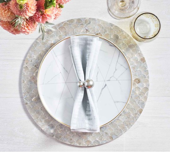 Camellia Placemat in Gray, Set of 4