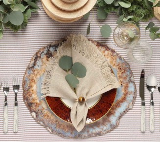 Seersucker Tablecloth in Natural