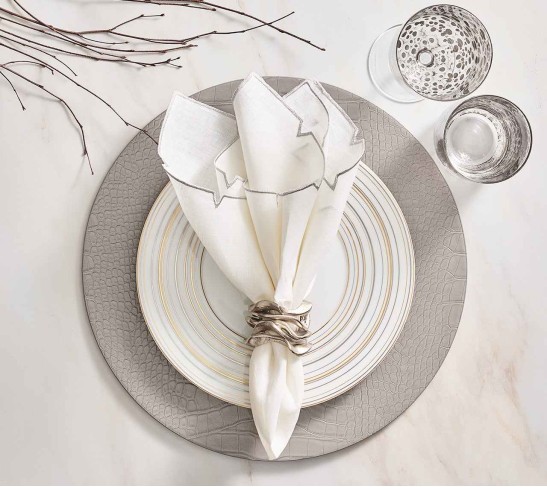 Croco Placemat in Gray, Set of 4