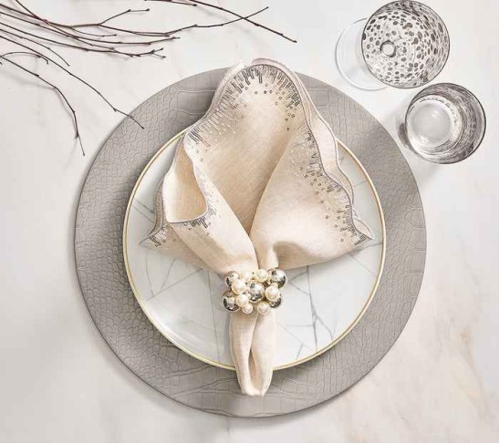 Croco Placemat in Gray, Set of 4