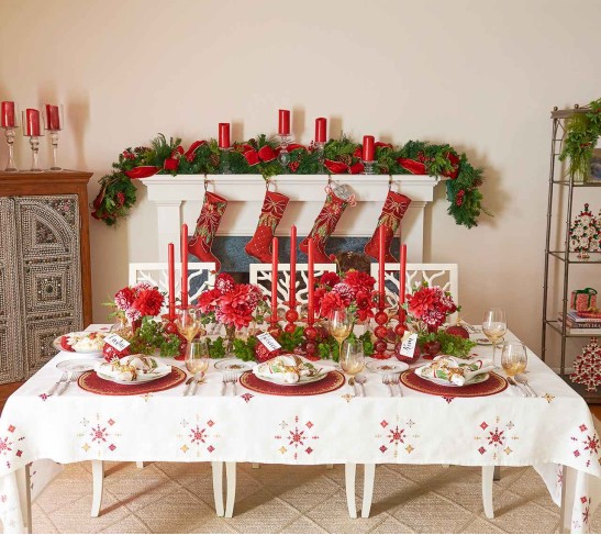 Enamor Placemat in Red & Gold, Set of 4