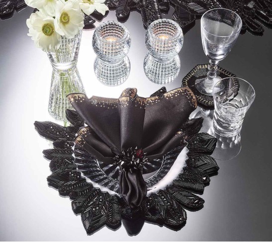 Zénith Napkin Rings in Black, Set of 4 in a Gift Box