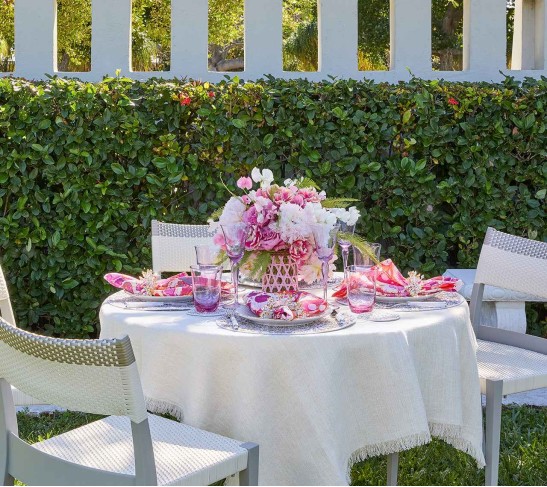 Fringe Tablecloth in White & Gold