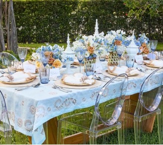 Nouveau Tablecloth in Sky & Natural