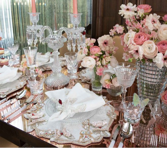 Diamant Butterflies Placemat in White & Blush, Set of 2 in a Gift Box