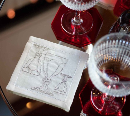 Harcourt Cocktail Napkin in White & Silver, Set of 6 in a Gift Box